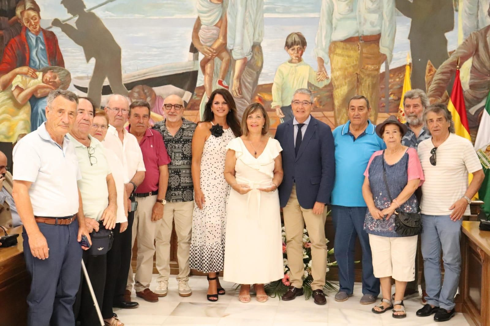 Entrega del premio en el Salón de Plenos del Ayuntamiento de Rincón de la Victoria.