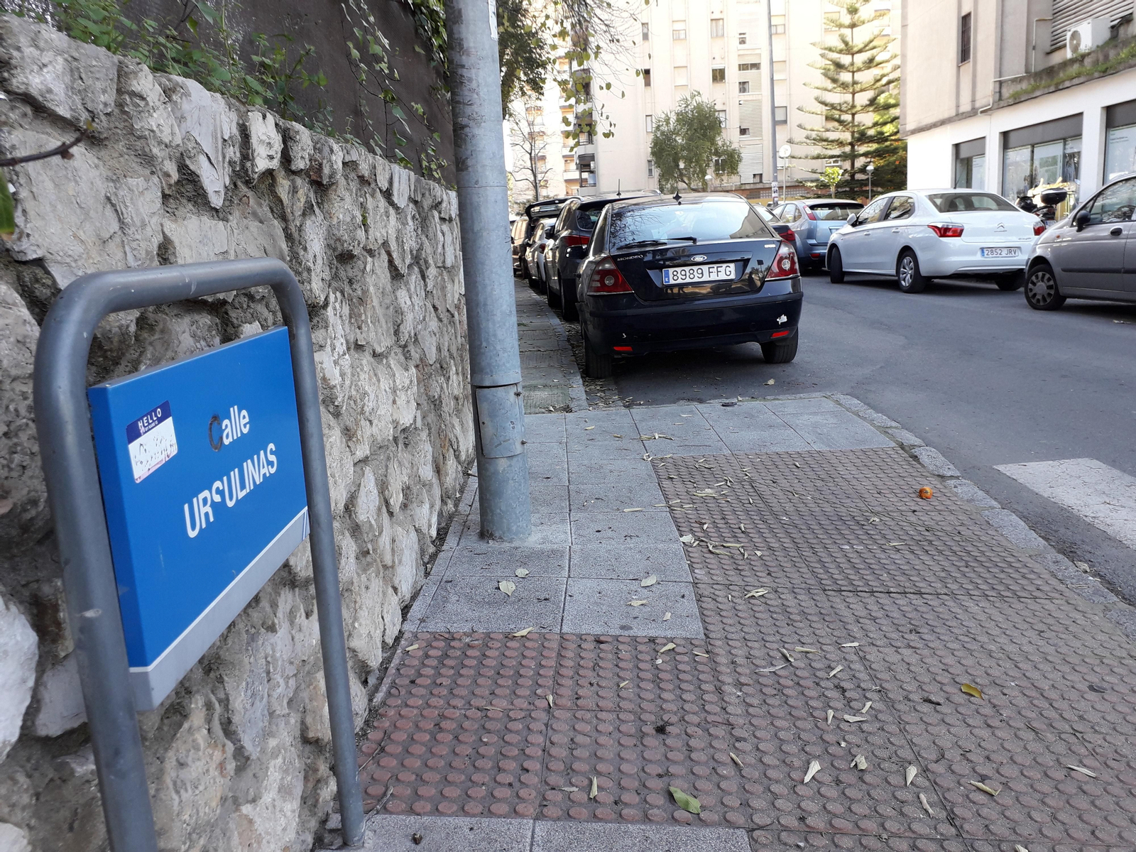 Calle Ursulinas, donde aconteció el robo al empresario tras vender un barco en la vecina localidad de Rota.