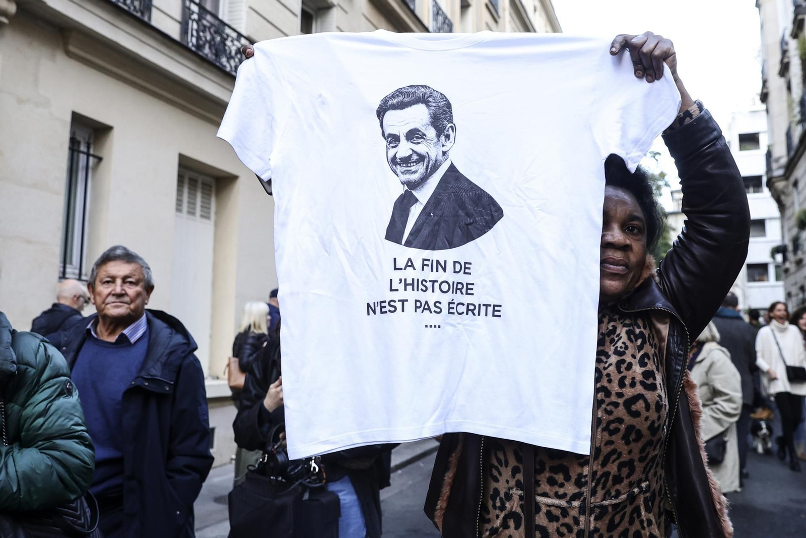 Las fotos de la entrada en la cárcel de Nicolás Sarkozy