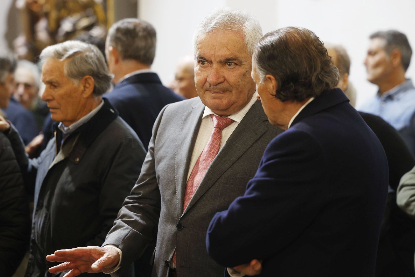 Imágenes del entierro en Chiclana del torero Emilio Oliva Baro