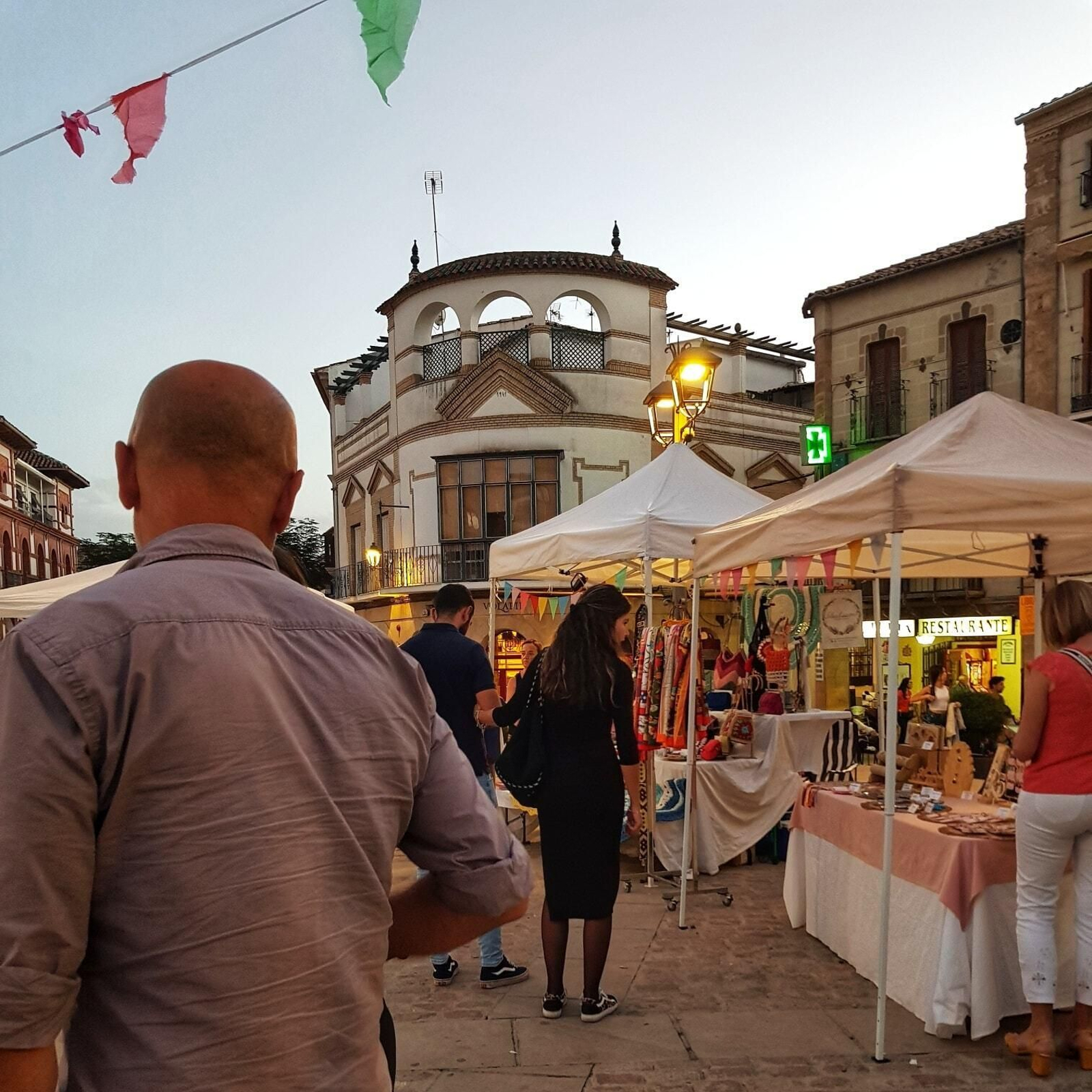 Descubre mucho más que patrimonio en Úbeda con estos dos mercados.