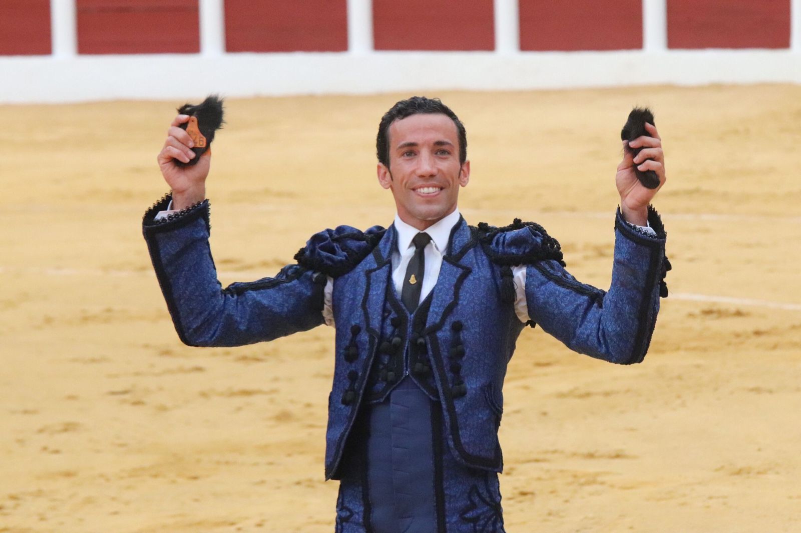Rotunda Puerta Grande de David de Miranda en la goyesca de Antequera