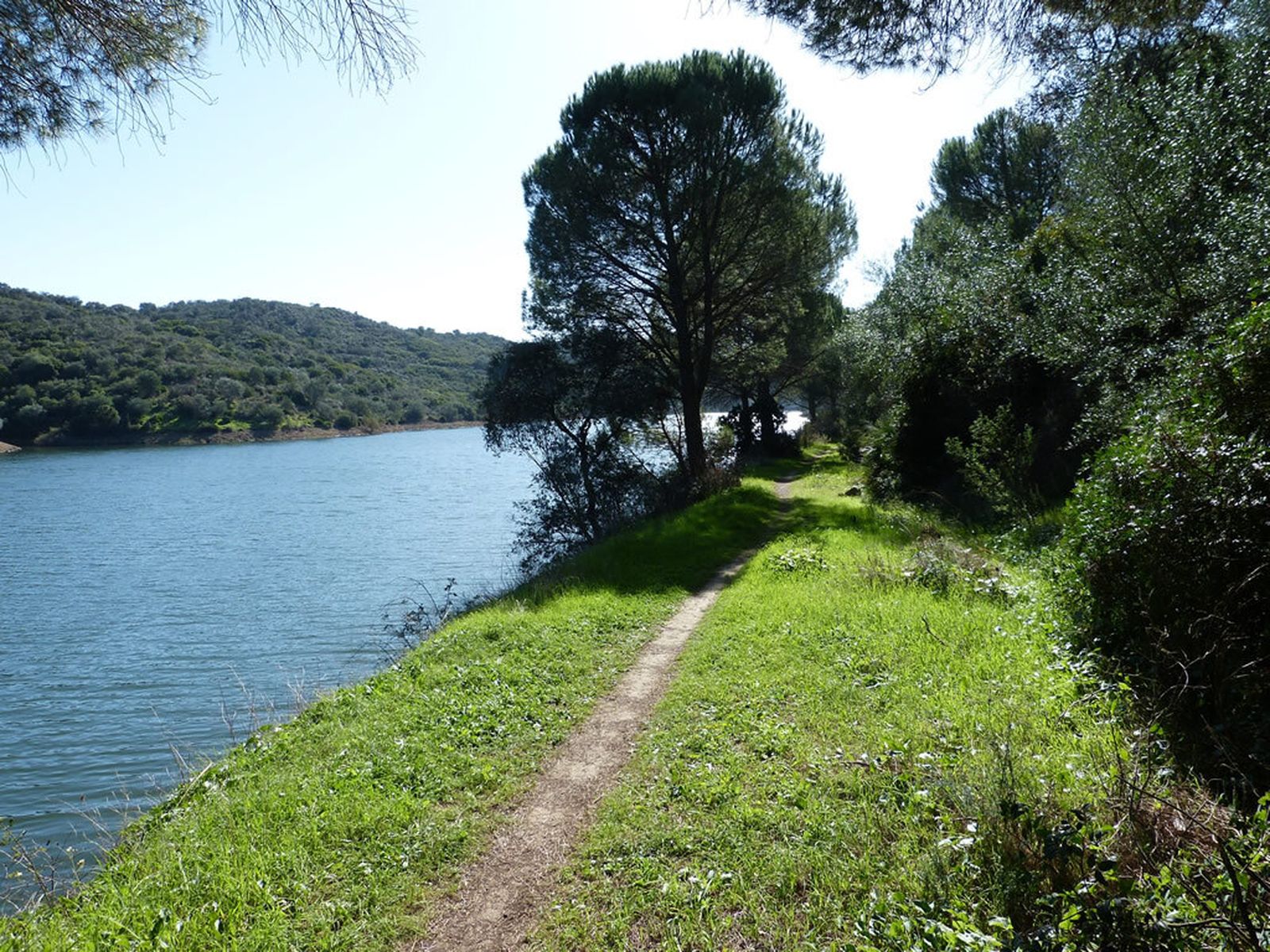 Sendero de la Vía del Tren Minas de Cala.