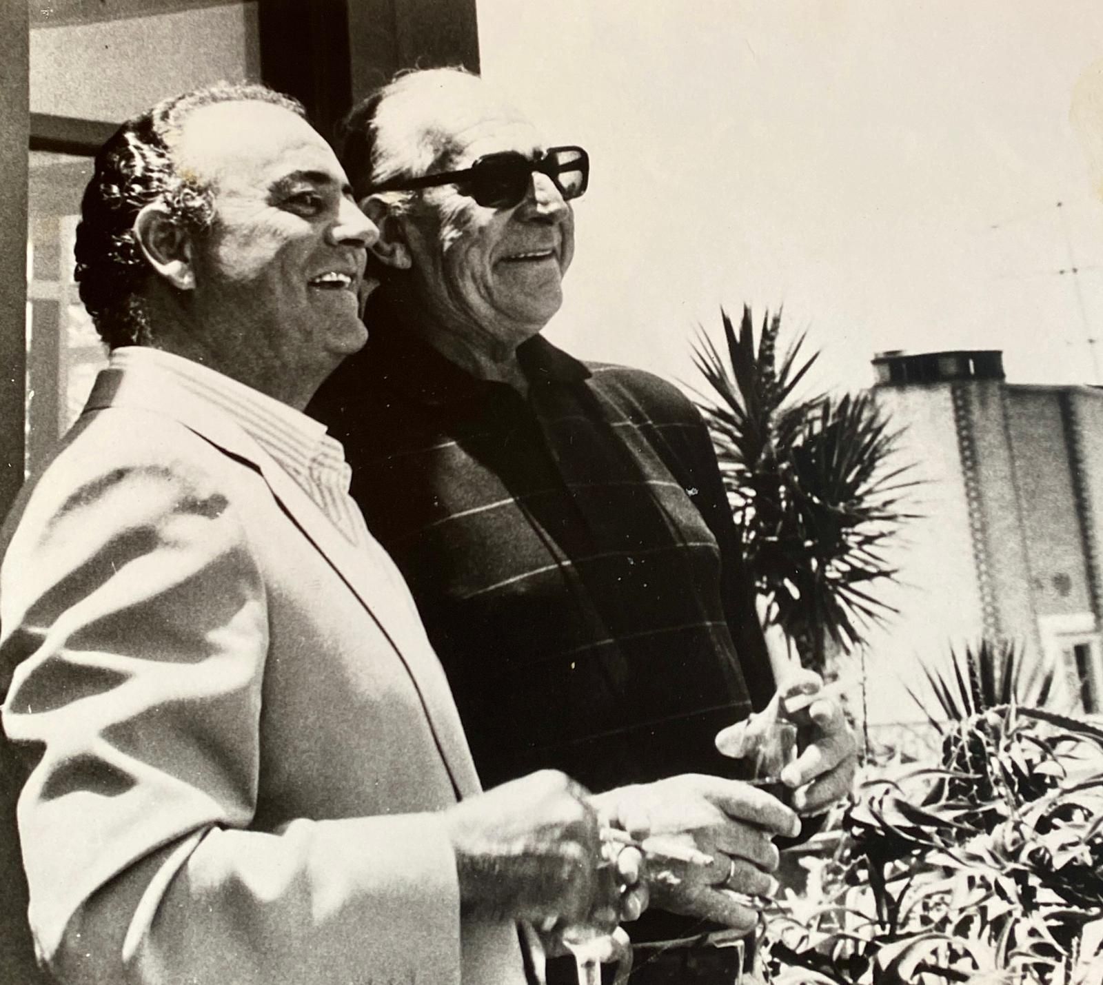 Carlos Bernal, con su amigo Juan de Borbón, en una de sus visitas a Cádiz.