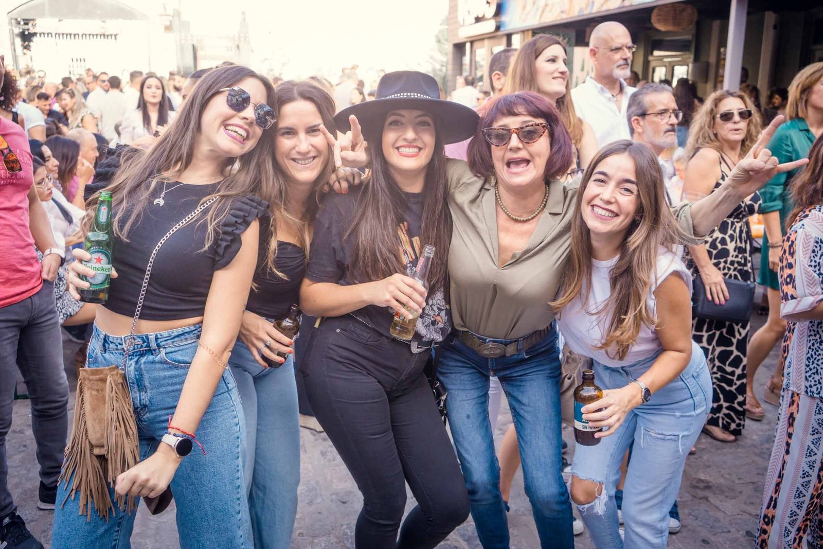 Búscate en el OktoberFest de Plaza Canterbury del sábado 8