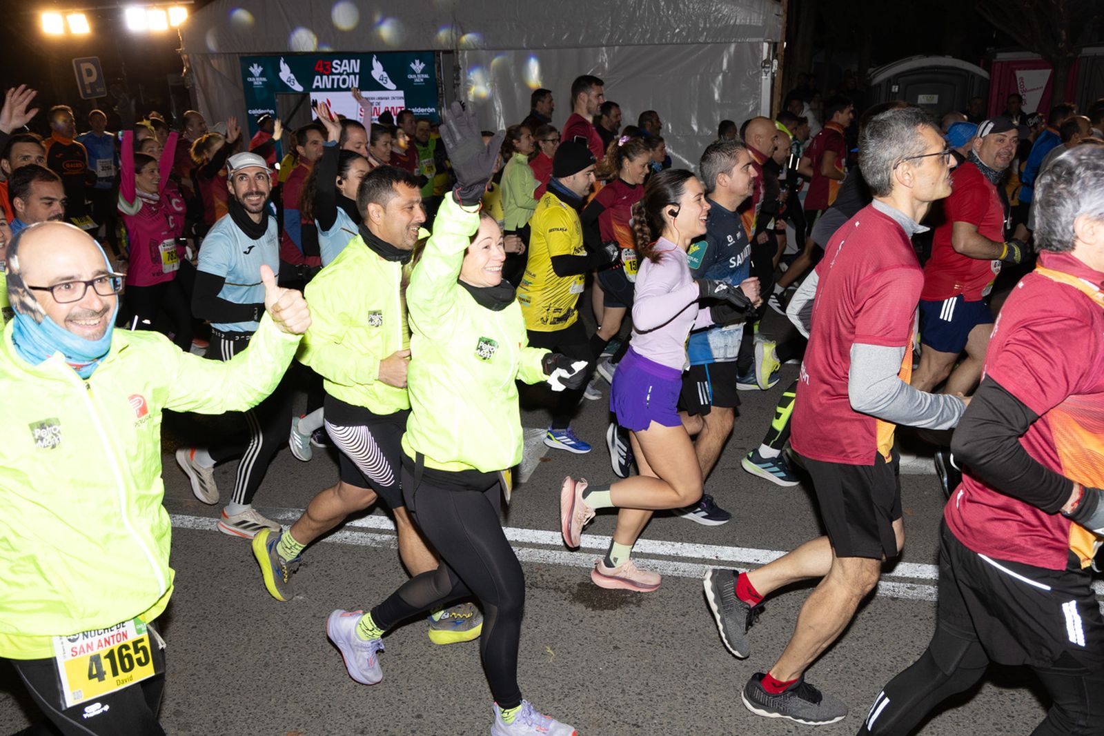 Encuéntrate en la salida de la Carrera de San Antón 2026, en imágenes (2)