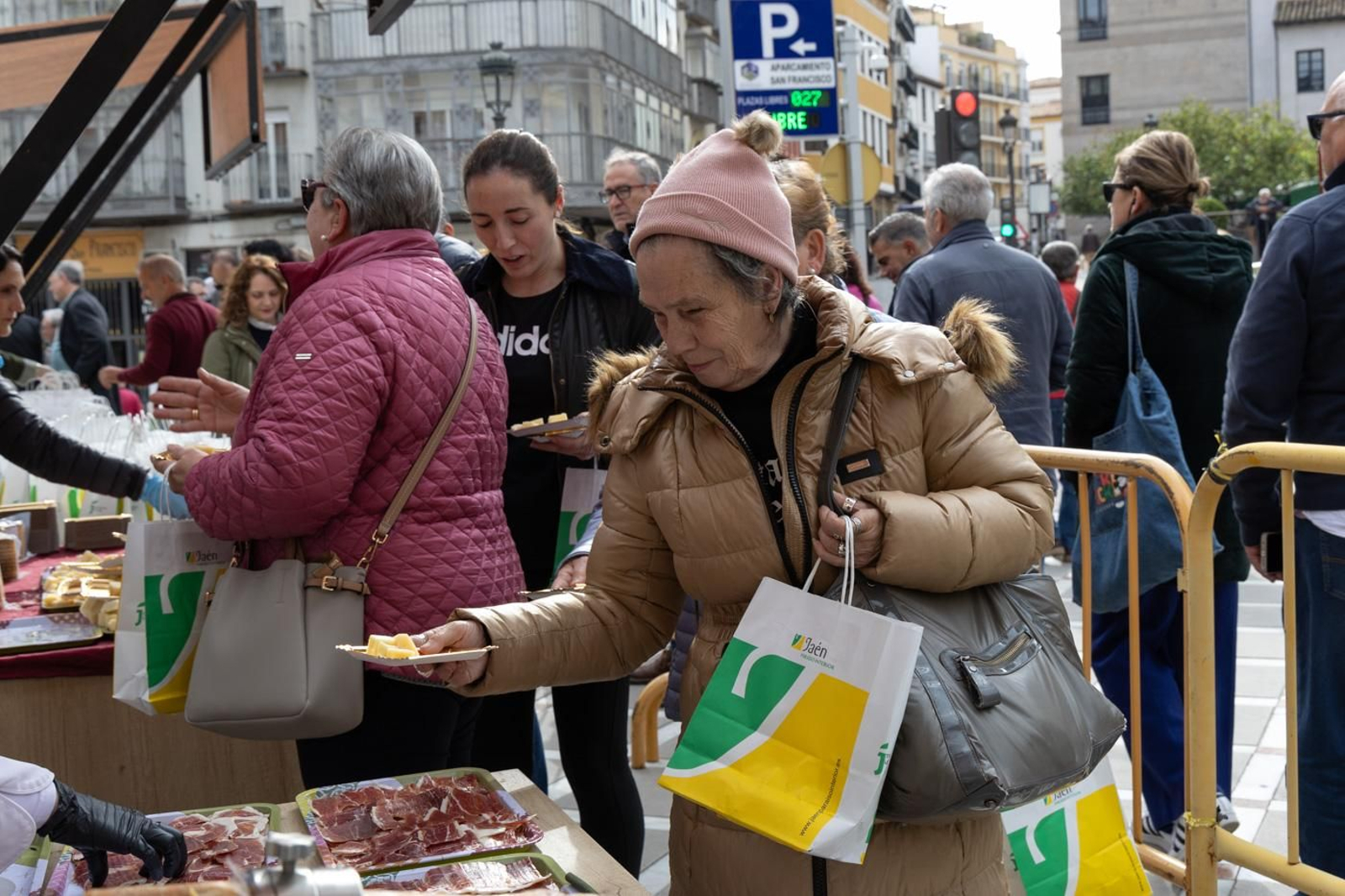 Izado de la Bandera de Andalucía y desayuno molinero con motivo del Día de Andalucía