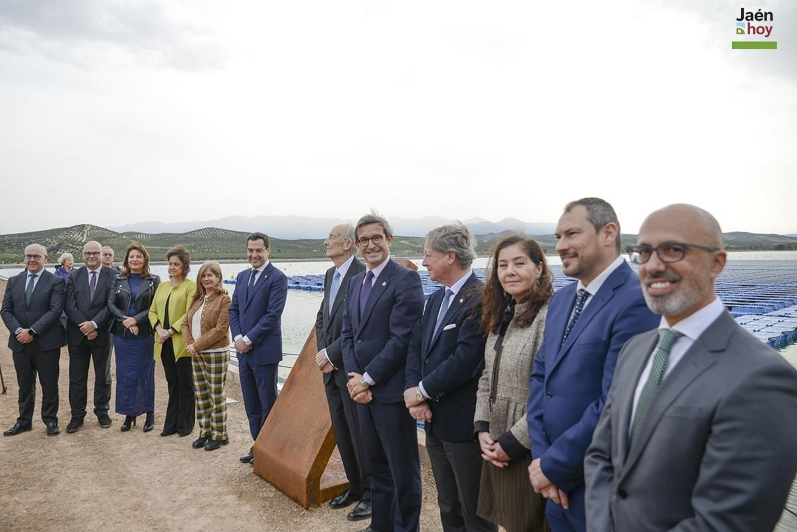 Inauguración de la planta fotovoltaica flotante en el Cortijo Conde de Guadiana de Úbeda.