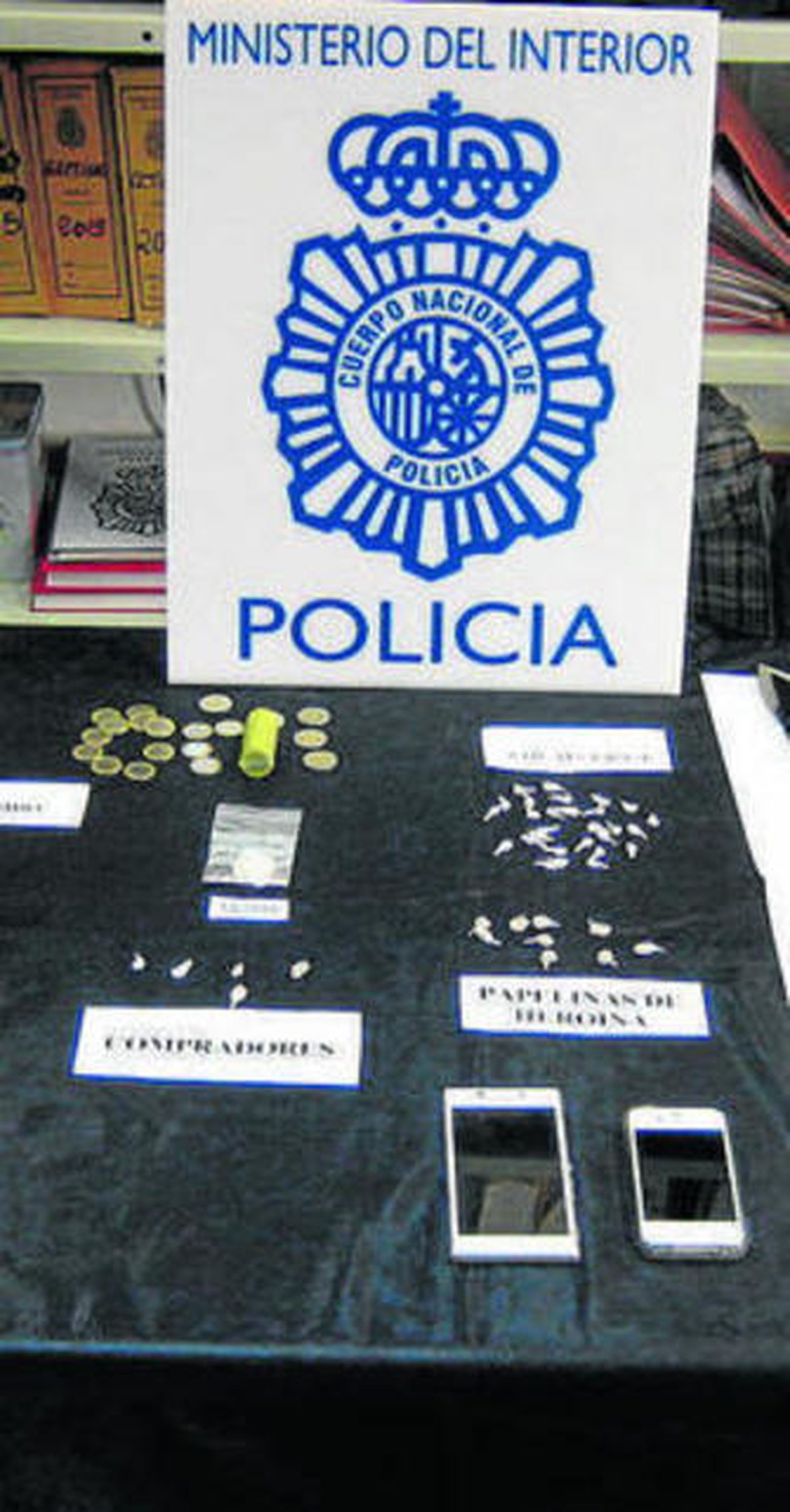 Parte del material intervenido.