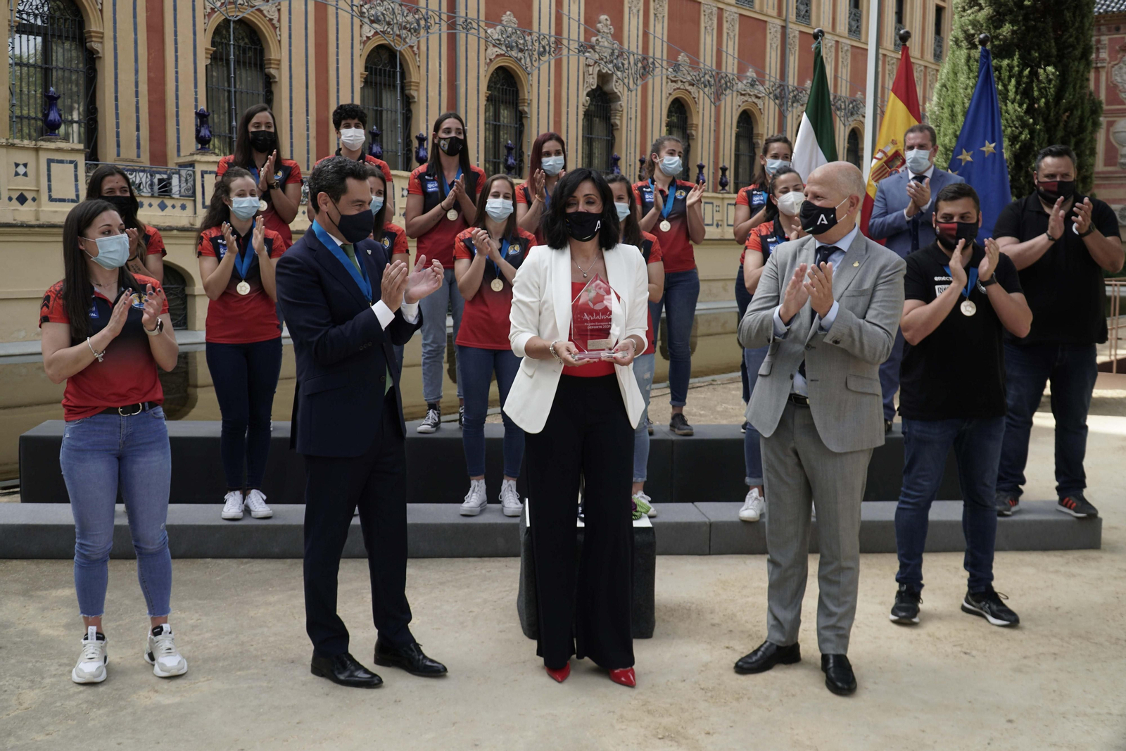 La visita del Rincón Fertilidad Málaga a Juanma Moreno, en fotos