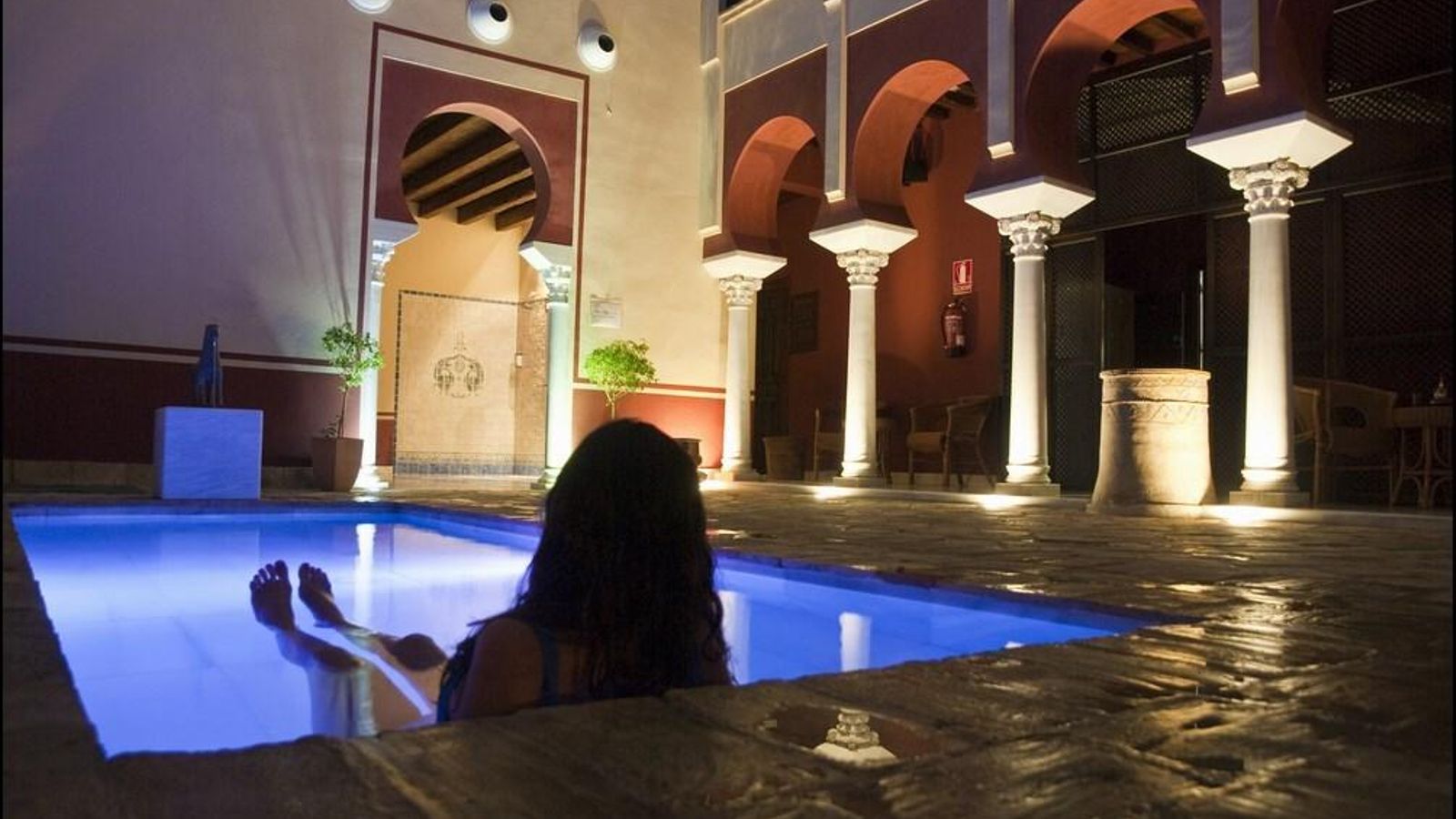 Interior de los baños árabes de Córdoba