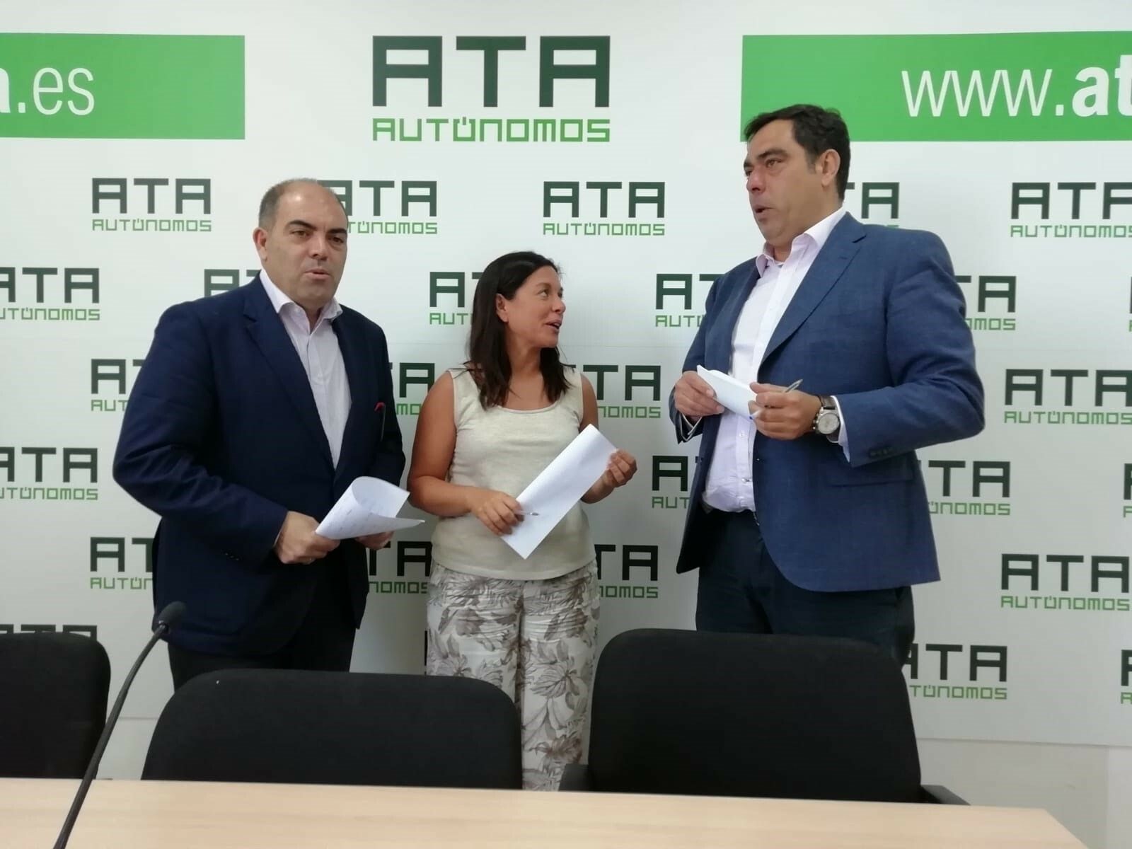 Rueda de prensa en la sede de ATA en Córdoba.
