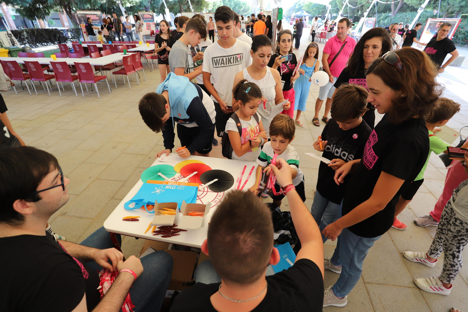 Imágenes de la inauguración de la Noche Europea de los Investigadores