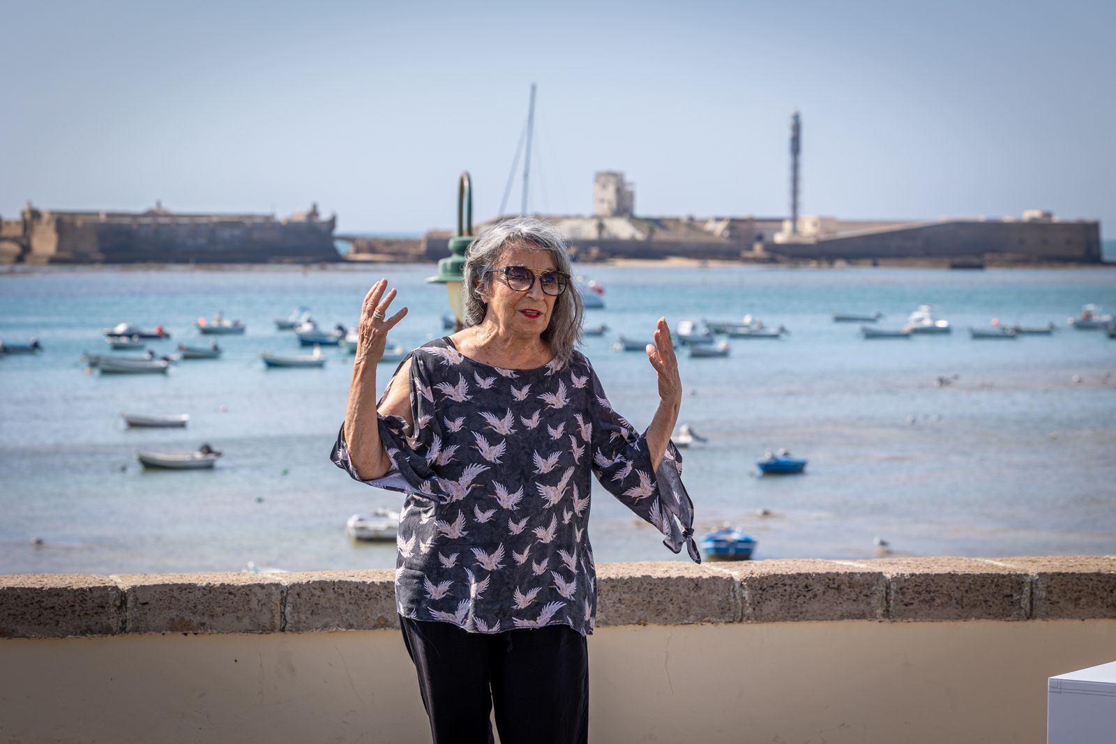 Photocall de Petra Martínez y actores de la serie 'La ley del mar' en La Caleta