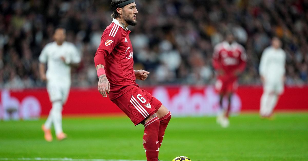 El mensaje de Jude Bellingham a su "hermano" Nemanja Gudelj: "Vaya abrazo"