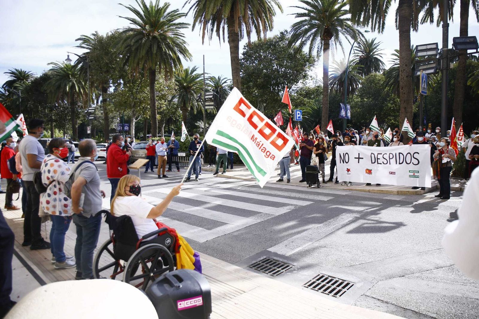 Fotos de la manifestación en Málaga en defensa de la industria local