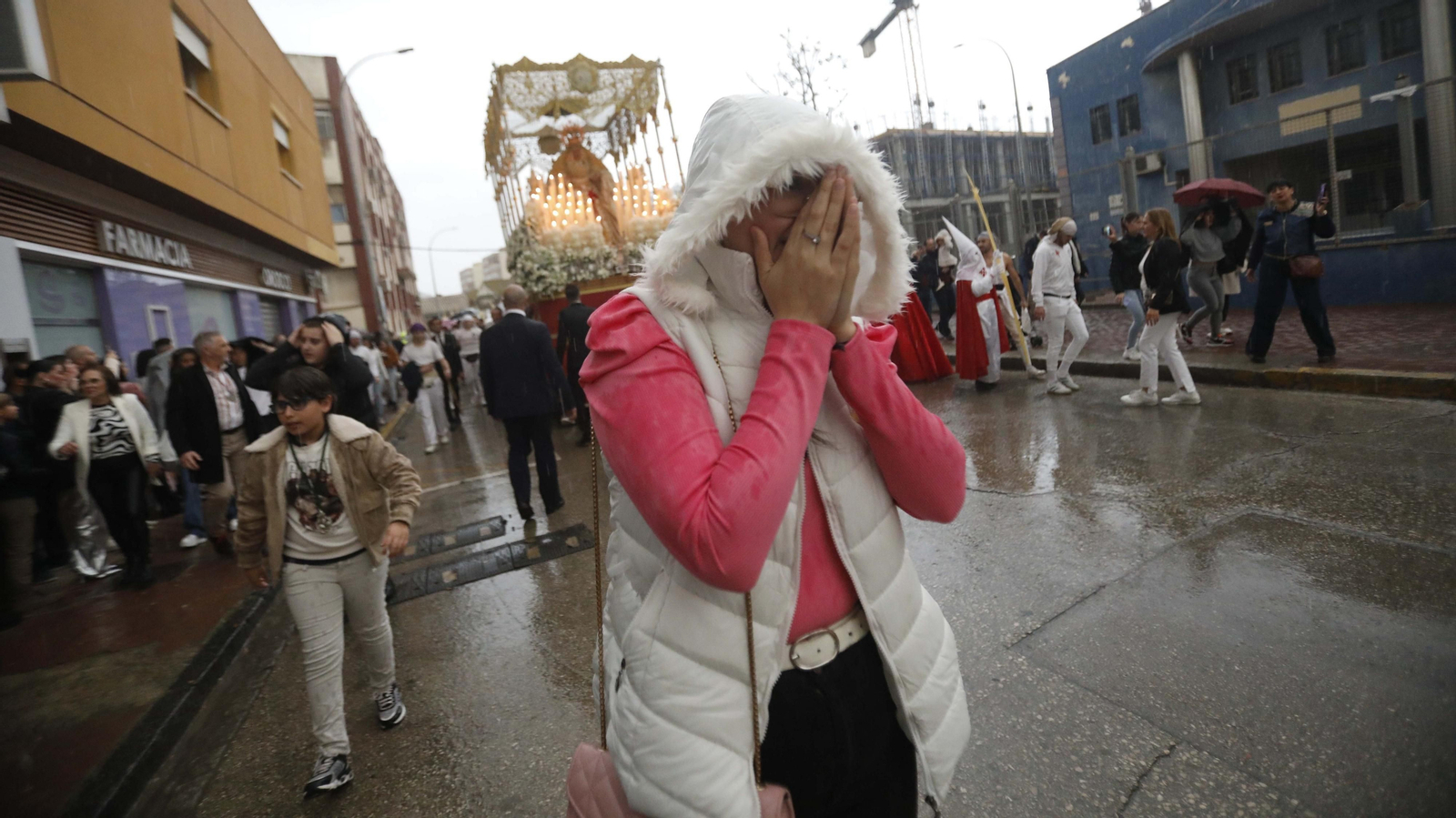 Fotos del Domingo de Ramos en La Línea: La Borriquita y Flagelación