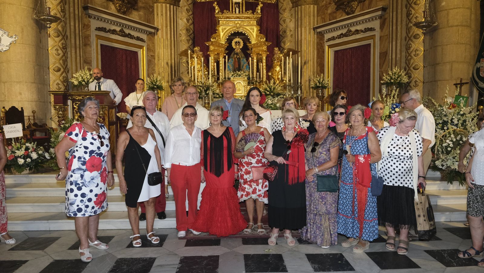 Imágenes de la ofrenda floral a la Virgen del Mar. Feria de Almería 2022