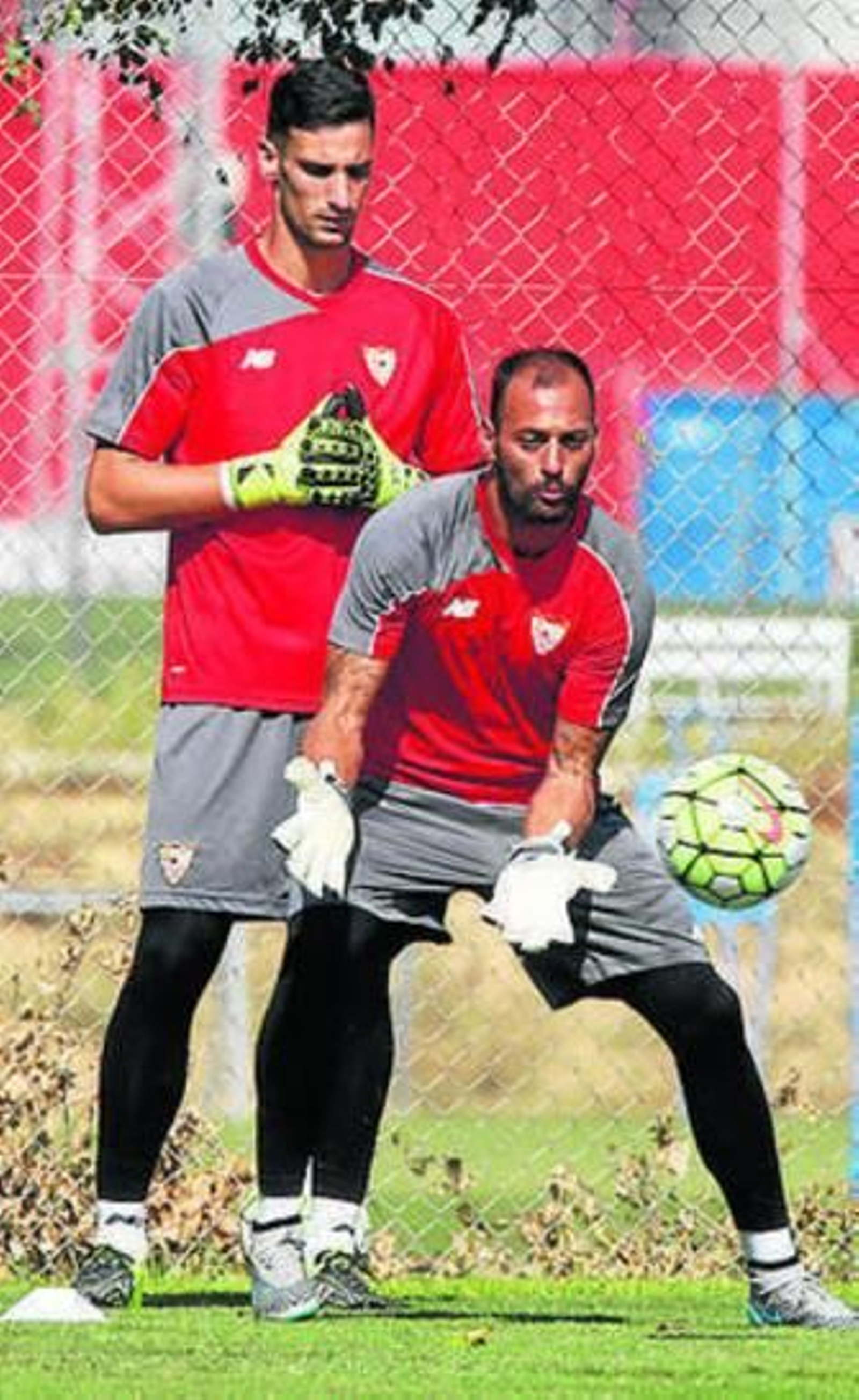 Sergio Rico y Beto.