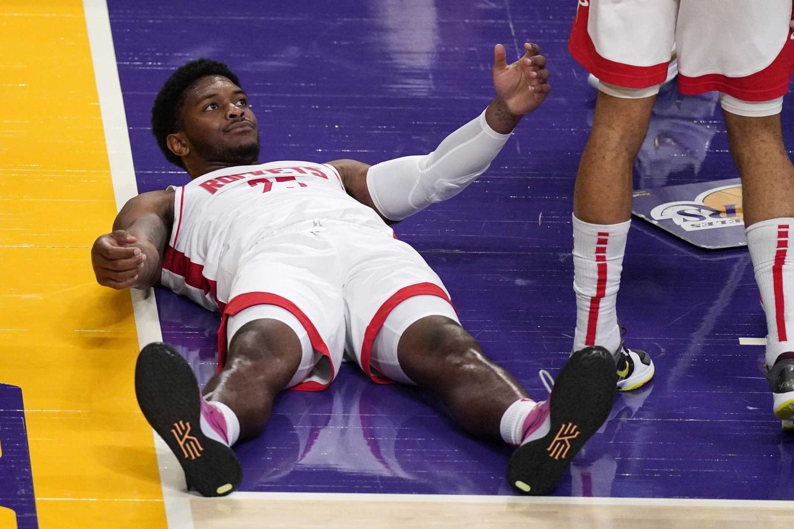 Cameron Oliver, en un partido con los Rockets.