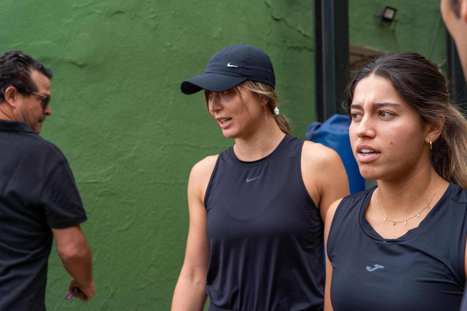 Imágenes del Clinic con Paula Badosa, Jessica Bouzas y los alumnos de la escuela del Real Club Recreativo de Tenis de Huelva  