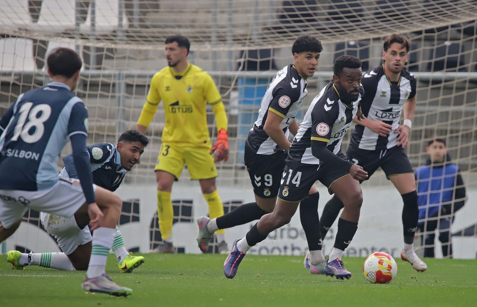 Las mejores fotos del Balona - Córdoba B de Tercera Federación