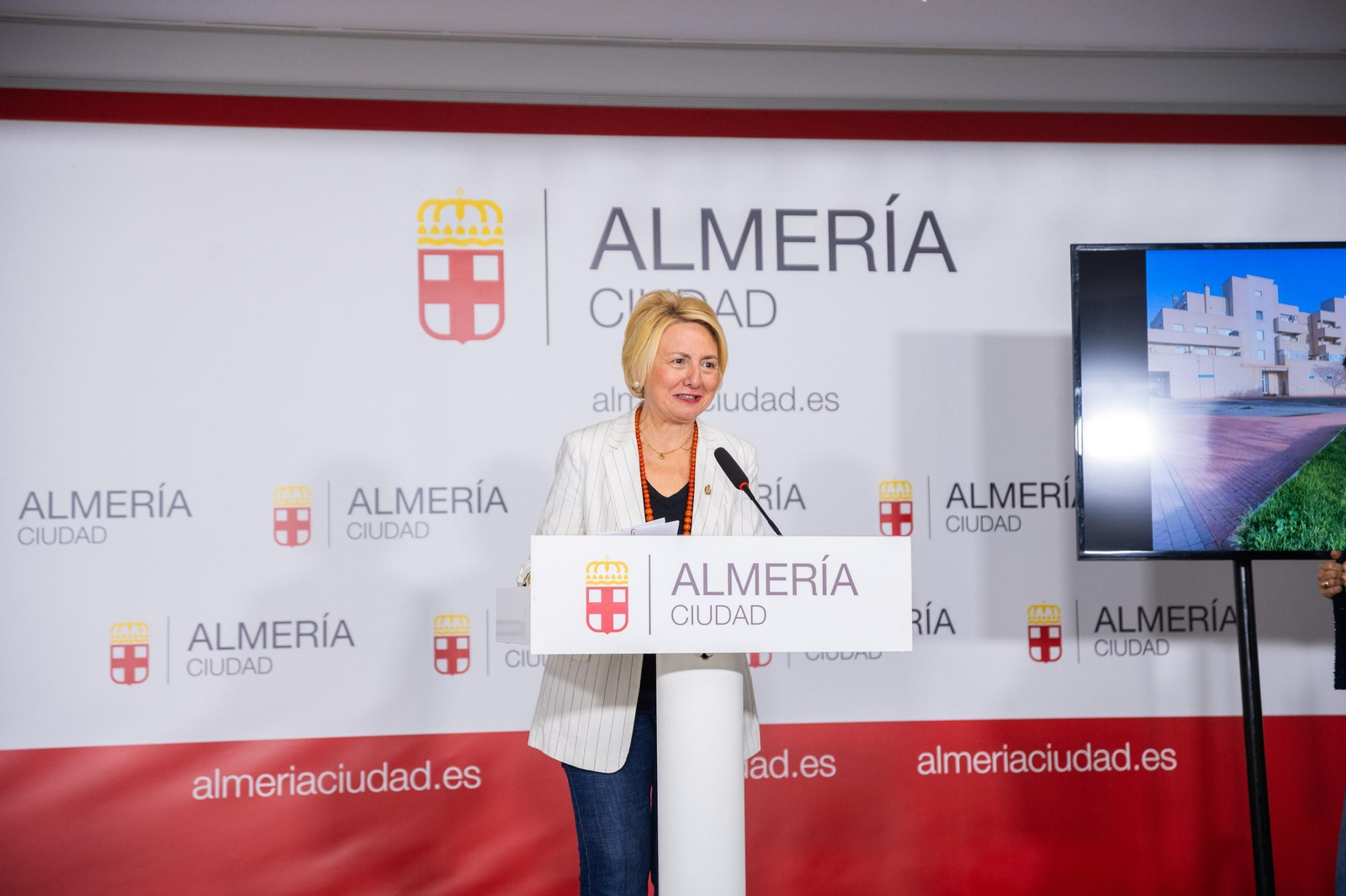 Eloísa Cabrera, concejal de Urbanismo y consejera delegada de Almería XXI