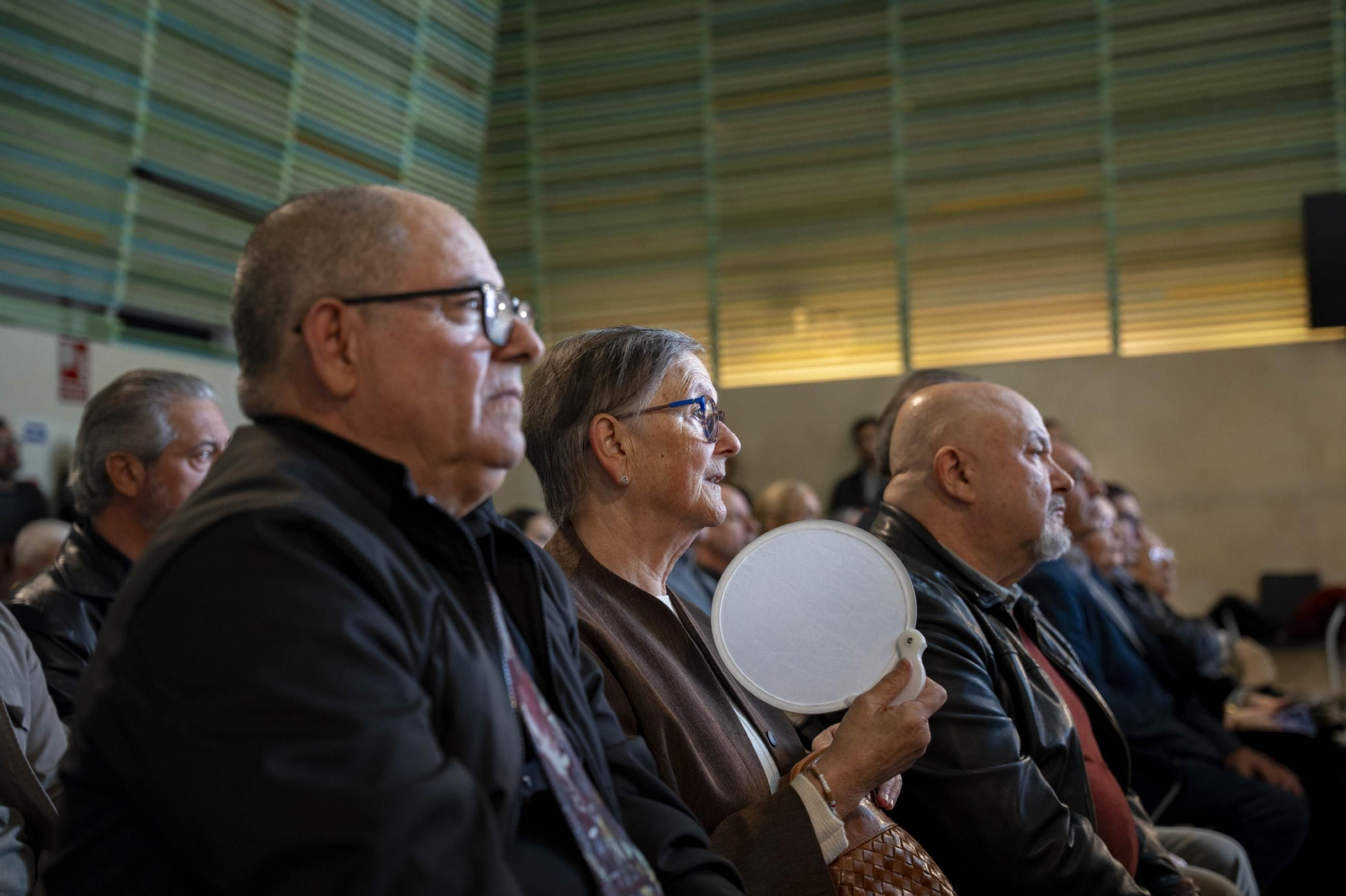 Almería rinde homenaje a su personal municipal con la imposición de los Escudos de Oro