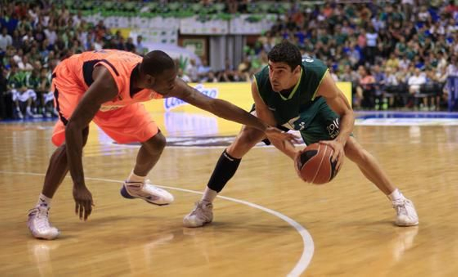 Unicaja cae eliminado de los play-off de la ACB en semifinales ante el Barcelona. / Sergio Camacho