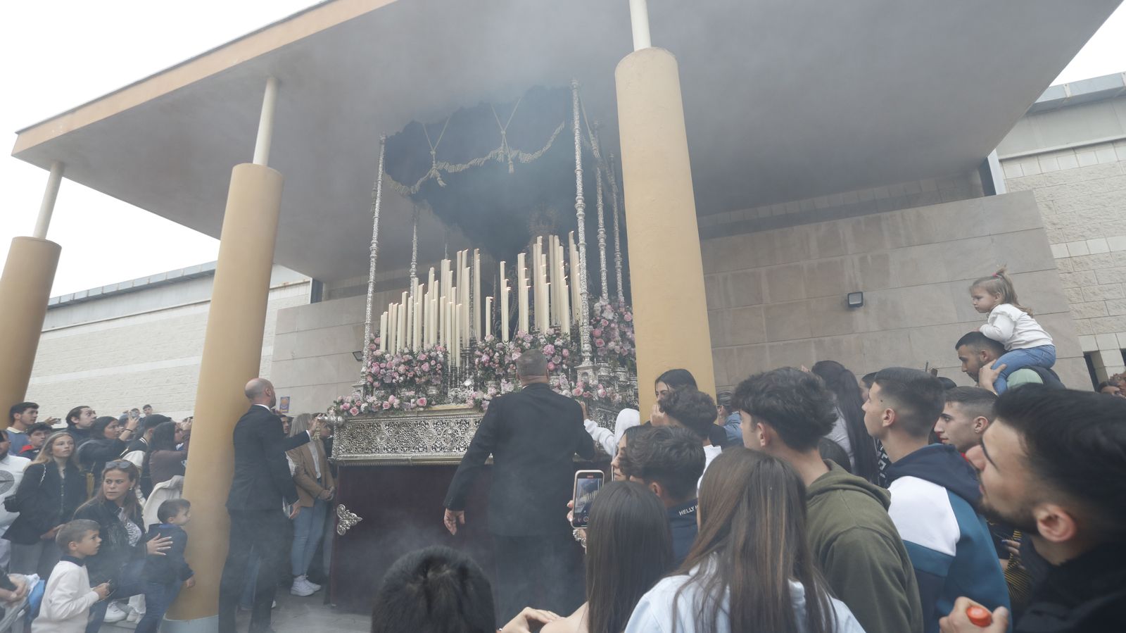 Fotos del Martes Santo en La Línea: Jesús de las Penas y María Santísima de los Dolores