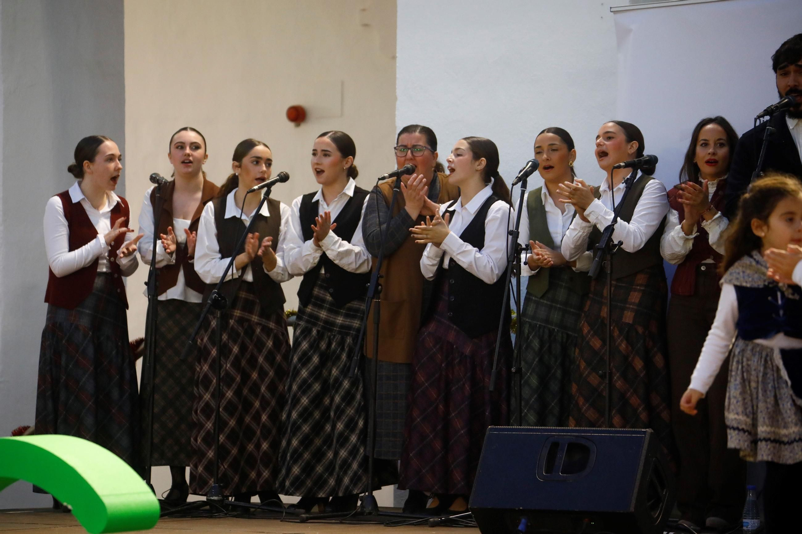 Las mejores fotos de la Zambomba de Navidad de la AECC en Córdoba