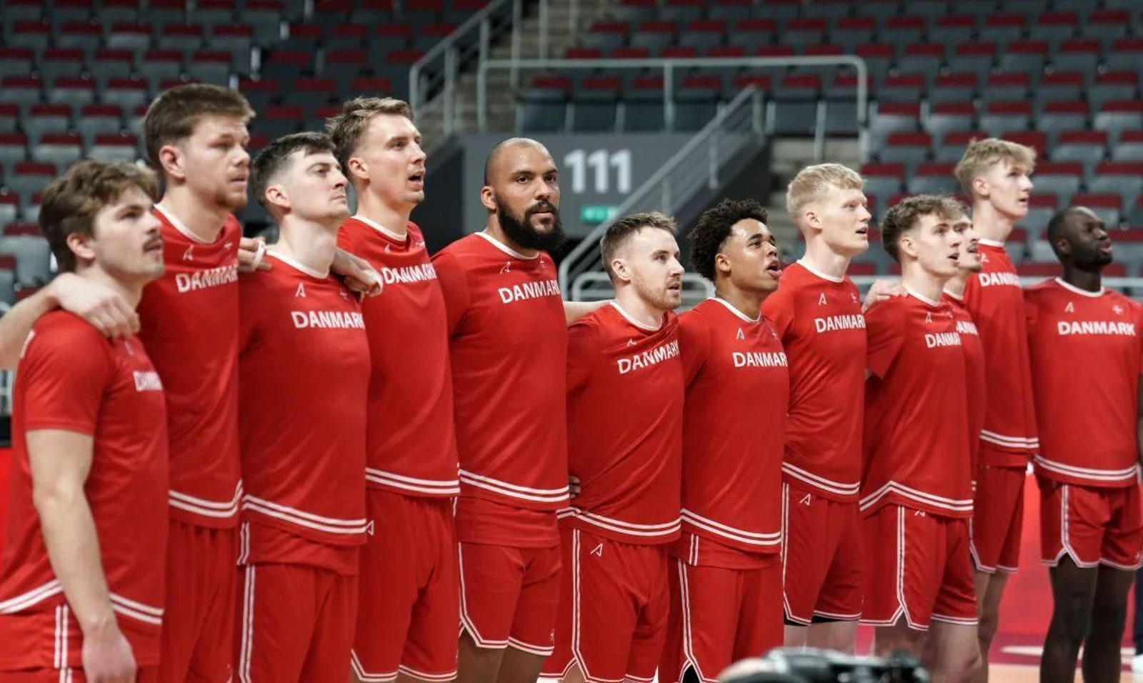 8 puntos de Marcus Moller con Dinamarca