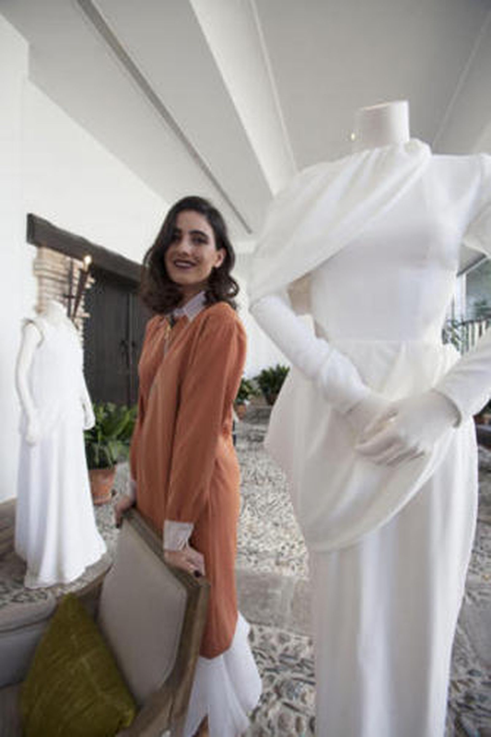 Vestidos universales con costuras granadinas