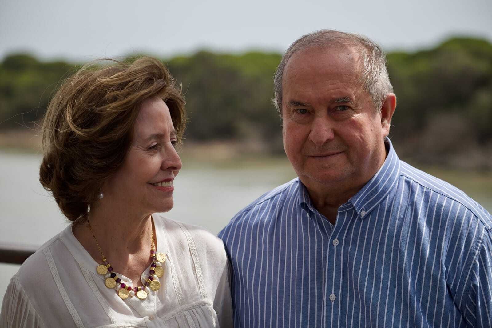 Manuel Gutiérrez junto a su esposa, María Luisa Montero.