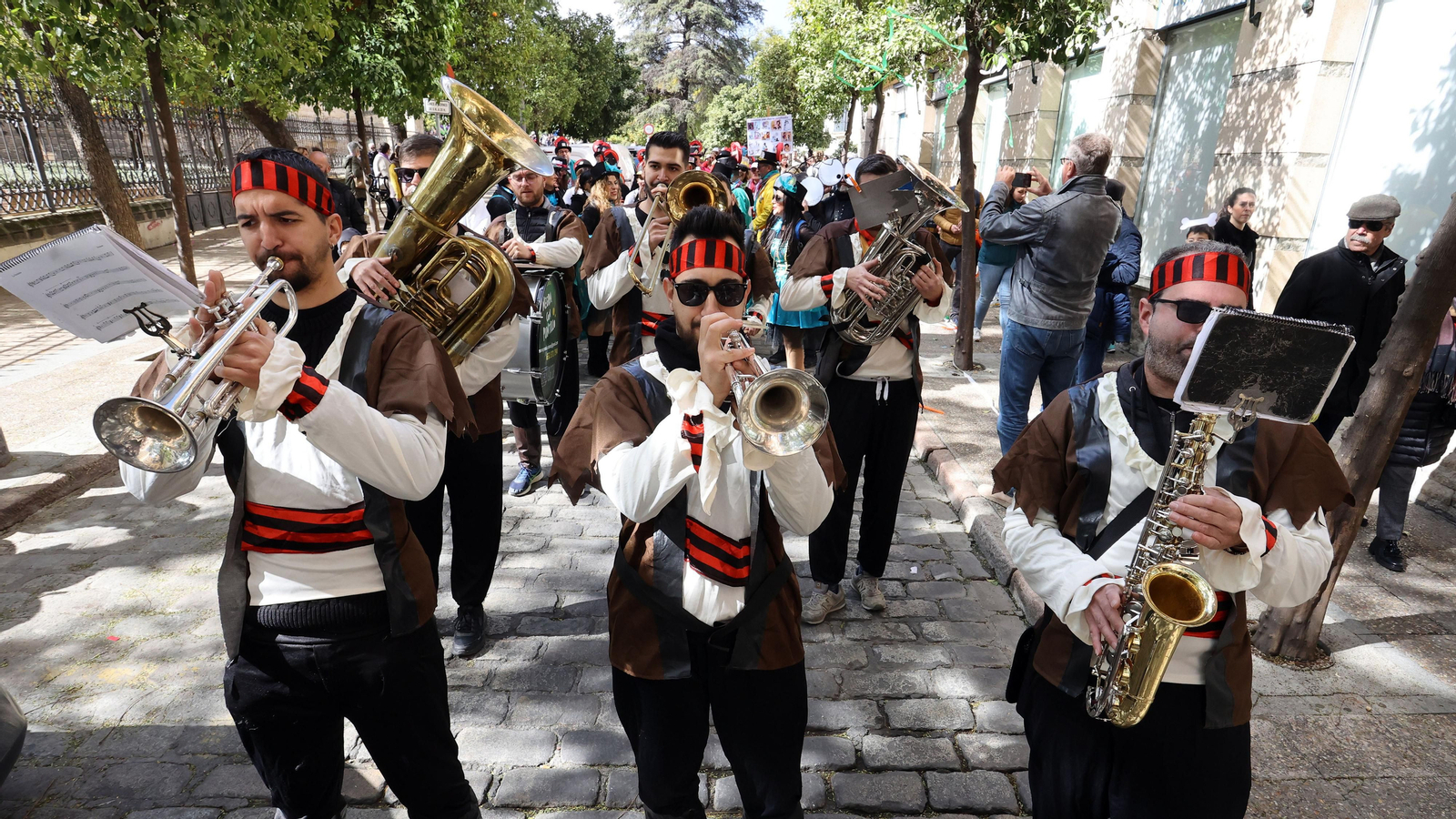 Pasacalles por el Carnaval en Jerez