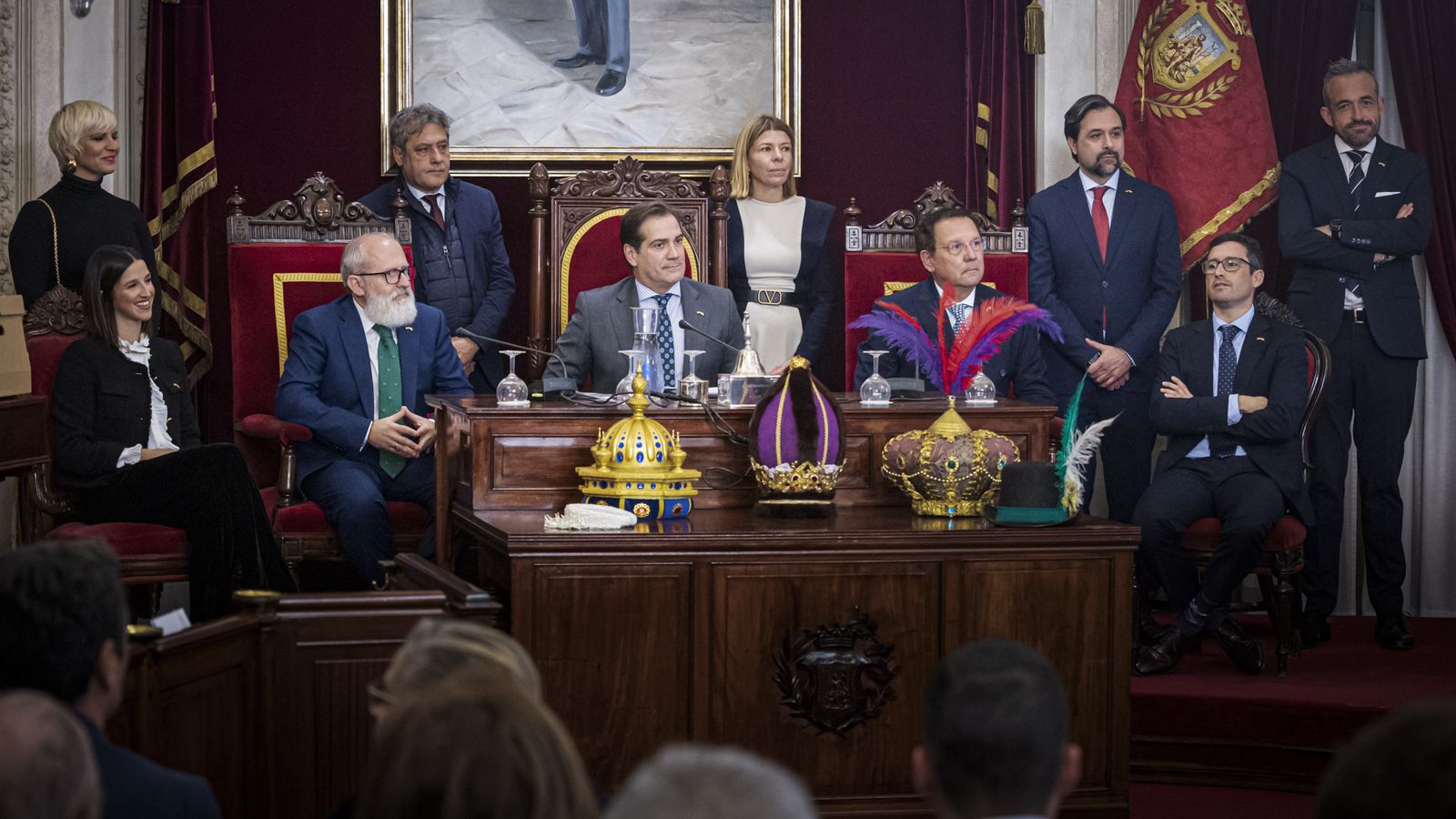 Las imágenes del traspaso de coronas de SM los Reyes Magos de Cádiz