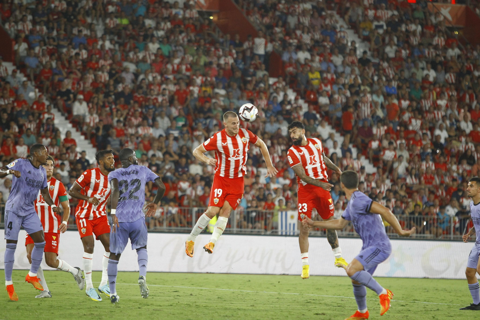 Imágenes del partido U.D. Almería-Real Madrid C.F. de la Liga Santander