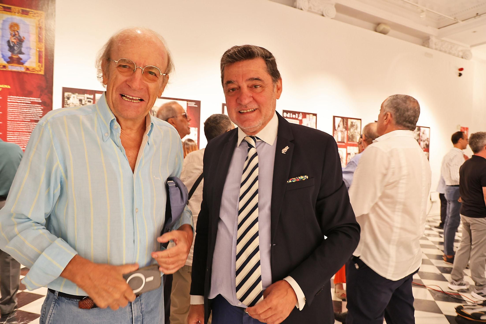 Imágenes de la Inauguración de la exposición 'Magna. Procesiones Marianas históricas en Huelva'