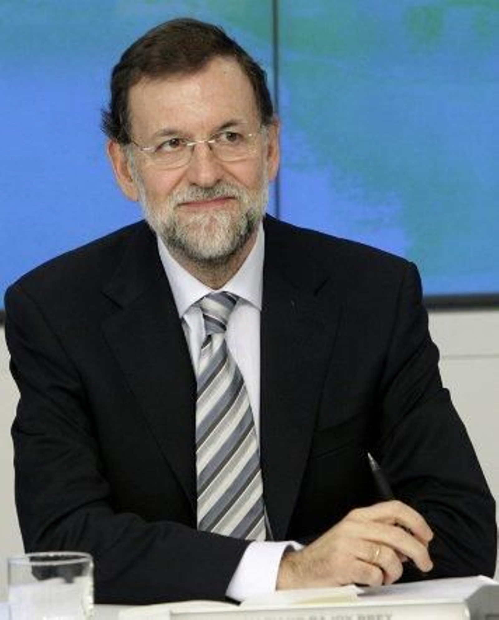 Rajoy dará más plazo a las CCAA para pagar su deuda pero antes verá las cuentas