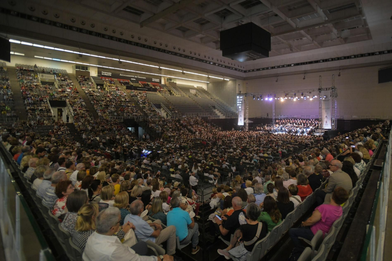 El aspecto que presentaba el Palacio de Deportes en la Pasada edición de la Fiesta de la OCG.