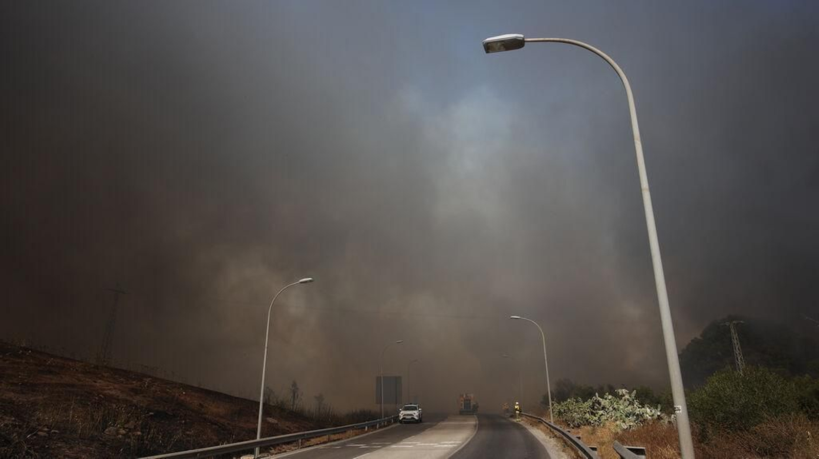 Grave incendio en la campiña de Jerez