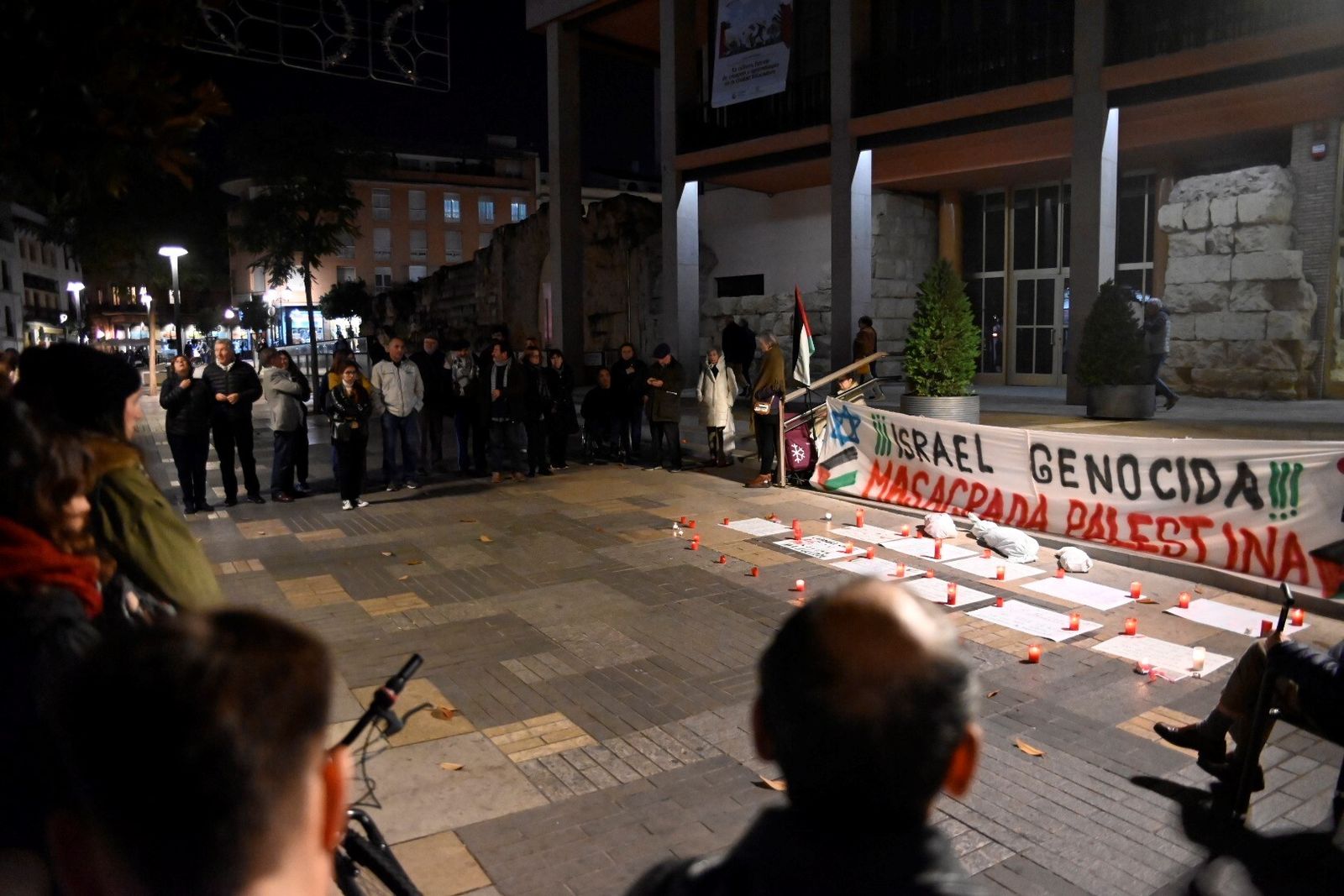 La vigilia en solidaridad con el pueblo palestino en Córdoba, en imágenes