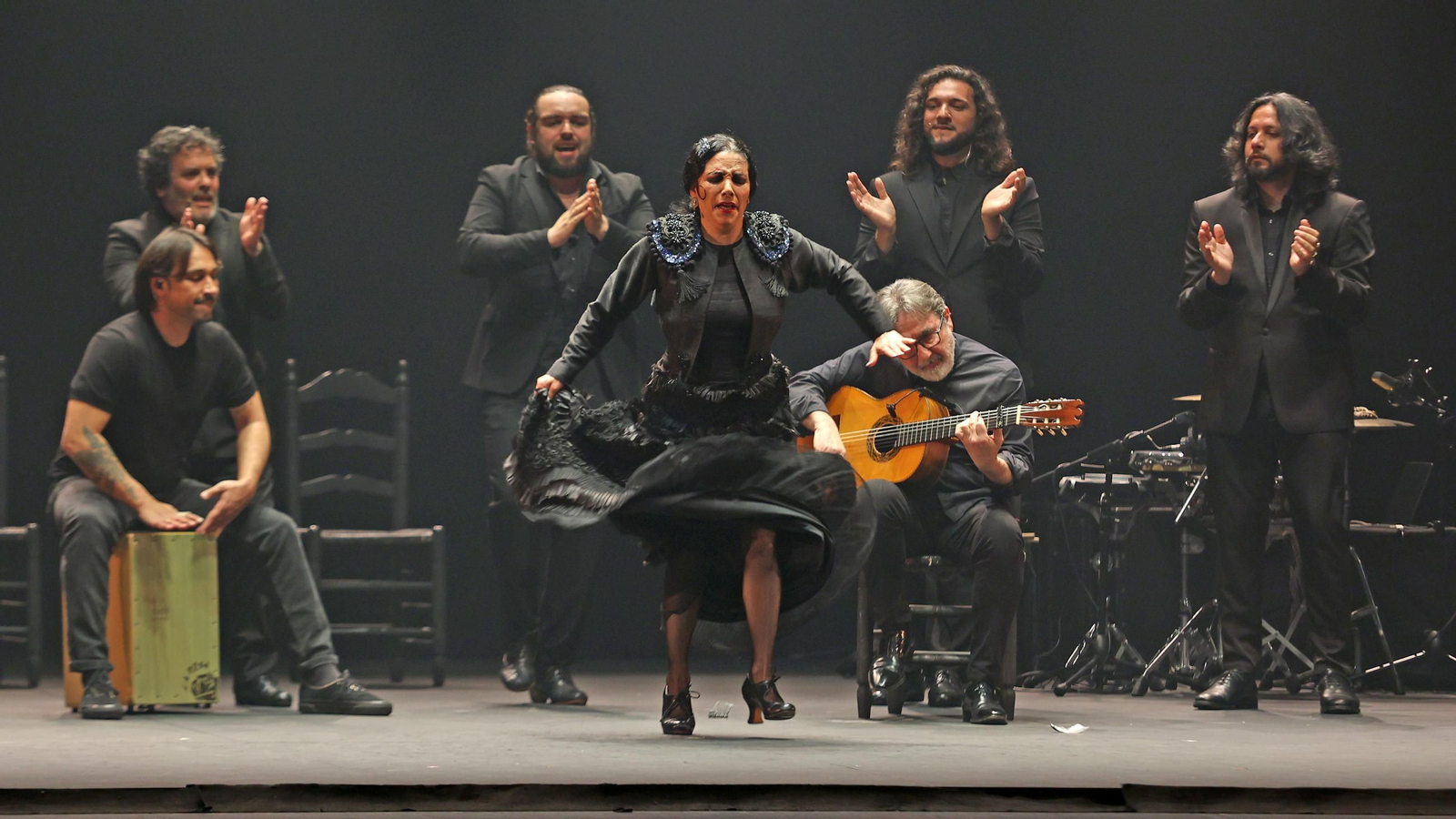 Eva Yerbabuena con 'Yerbagüena (oscuro brillante)' en el Festival de Jerez
