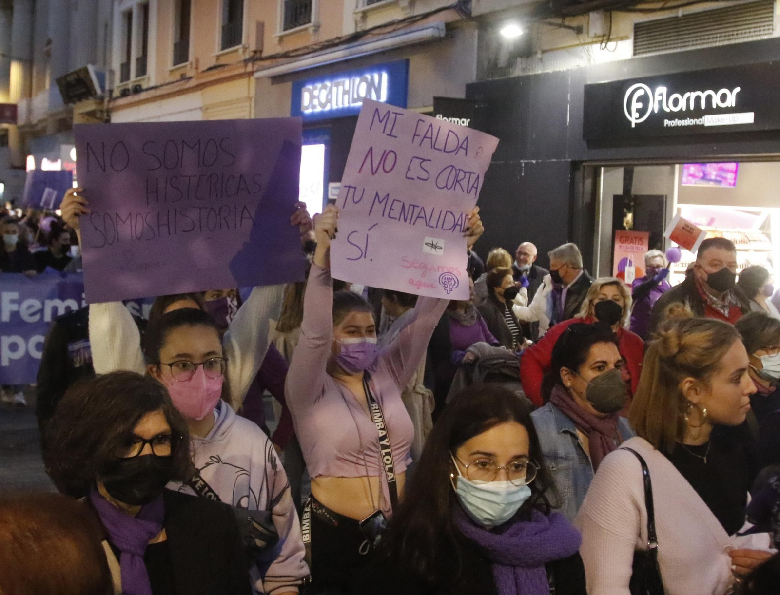 La manifestación del 8M en Córdoba, en fotografías
