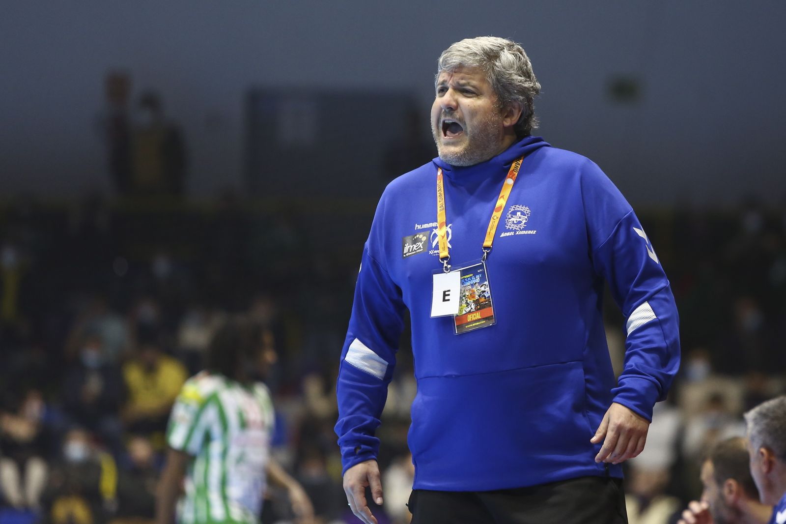 El entrenador del Ánge Ximénez, Paco Bustos.