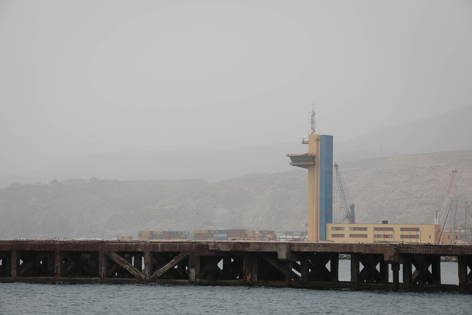 La calima de Almería en imágenes