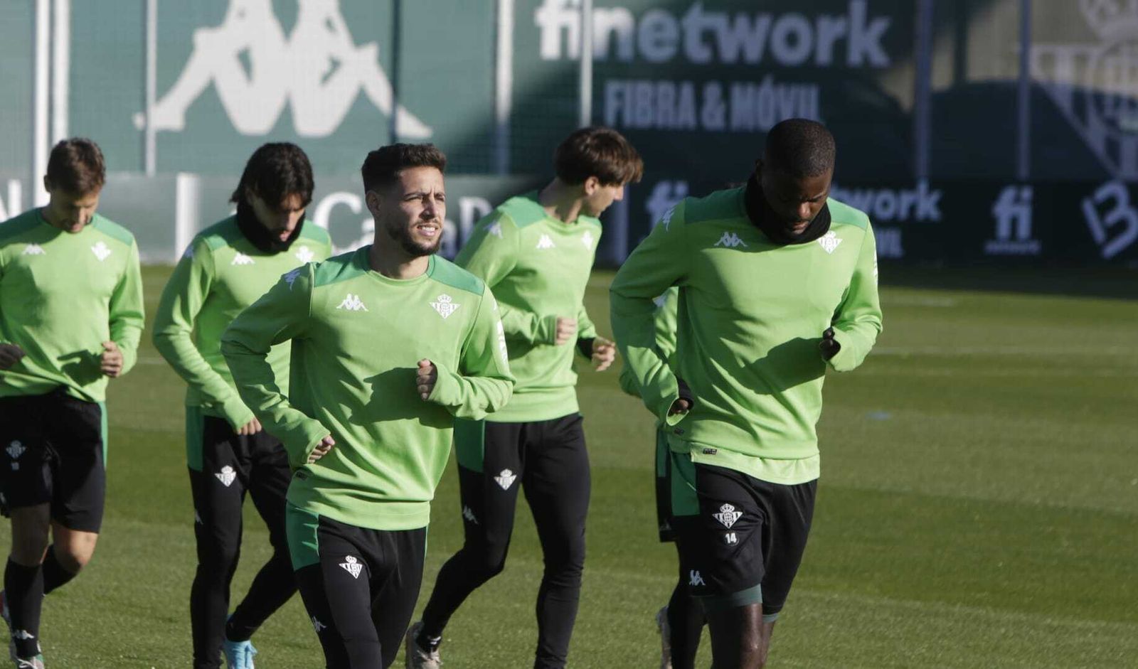 Álex Moreno, en el entrenamiento de este miércoles.
