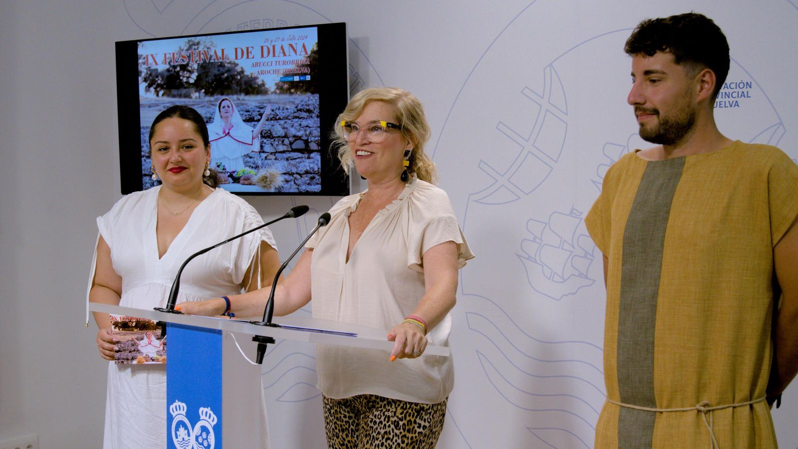 Cristina Romero, Gracia Baquero y Adán Candeas en la presentación del festival. Cristina Romero, Gracia Baquero y Adán Candeas en la presentación del festival.