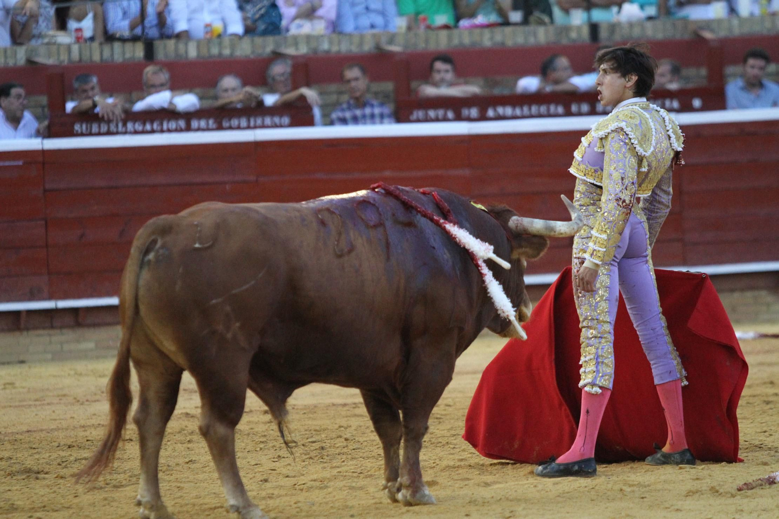 Imágenes de lidia de Roca Rey