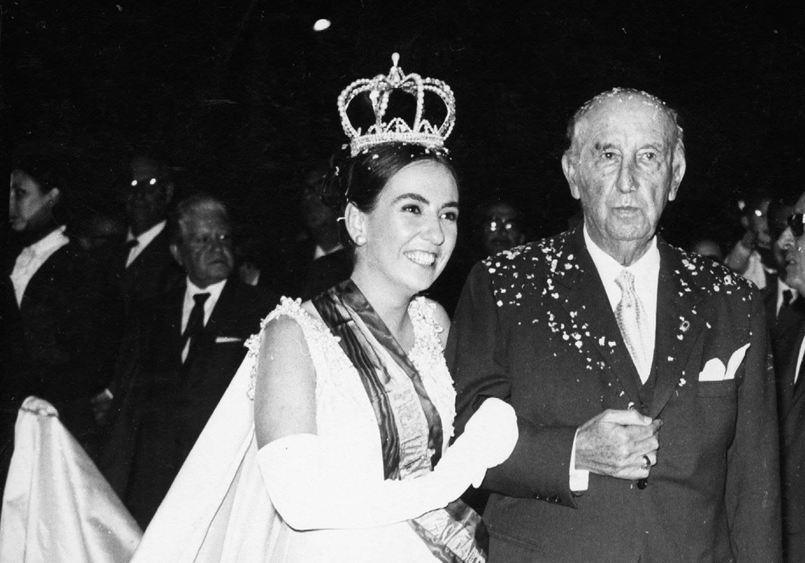 1967 hace 50 añosLa ciudad recibe a la reina de sus fiestas